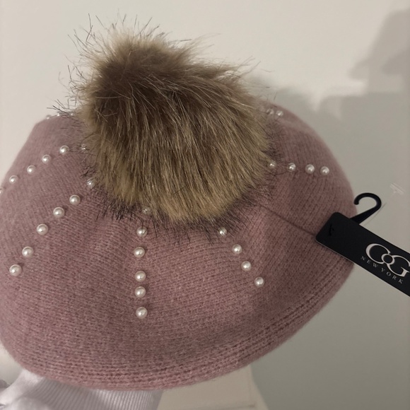 NWT mauve beret with pompom and pearl detail perfect to gift Christmas - Picture 2 of 5
